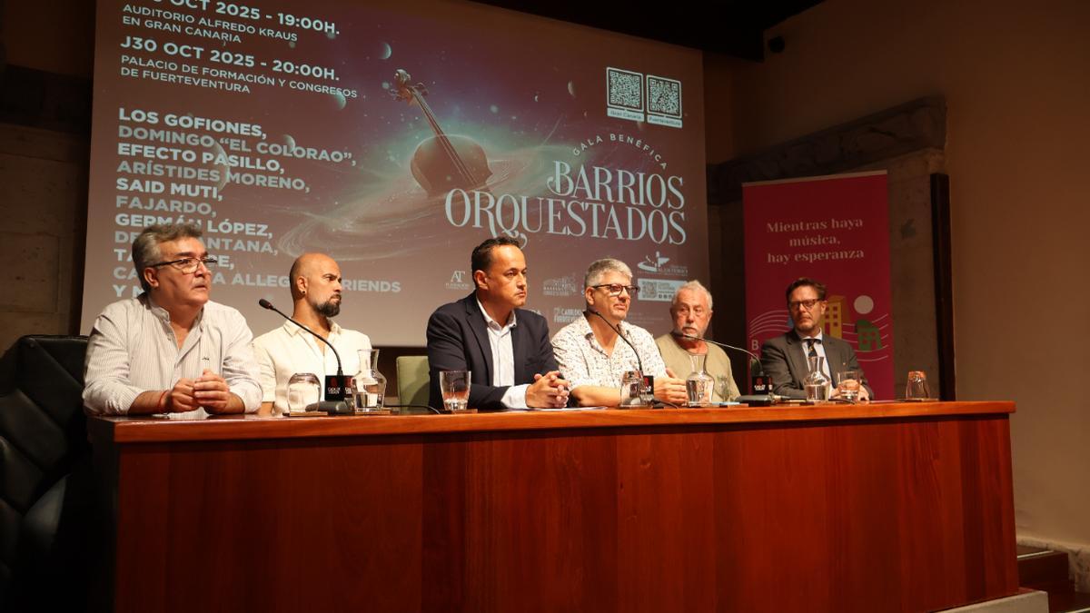De izq., a dcha., Pepe Afonso, Iván Torres, Serafín Sánchez, José Brito, El Colorao y Tilman Kuttenkeuler.