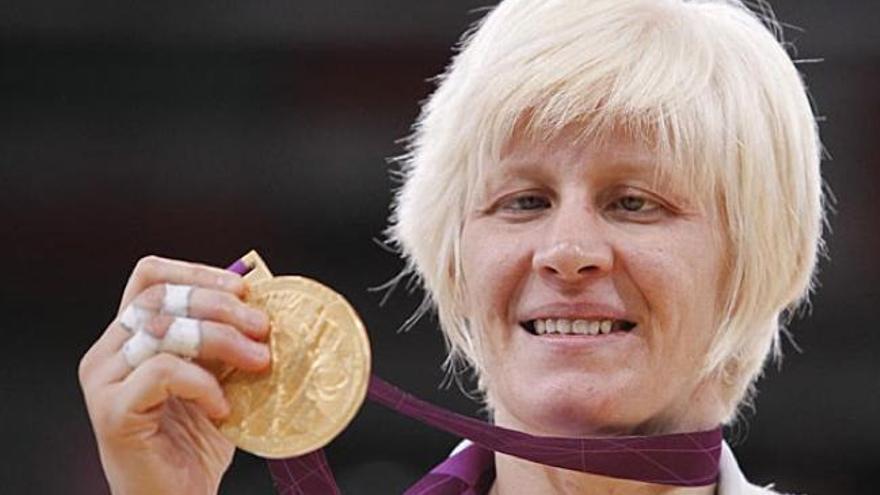 Carmen Herrera, con su medalla de Londres 2012.