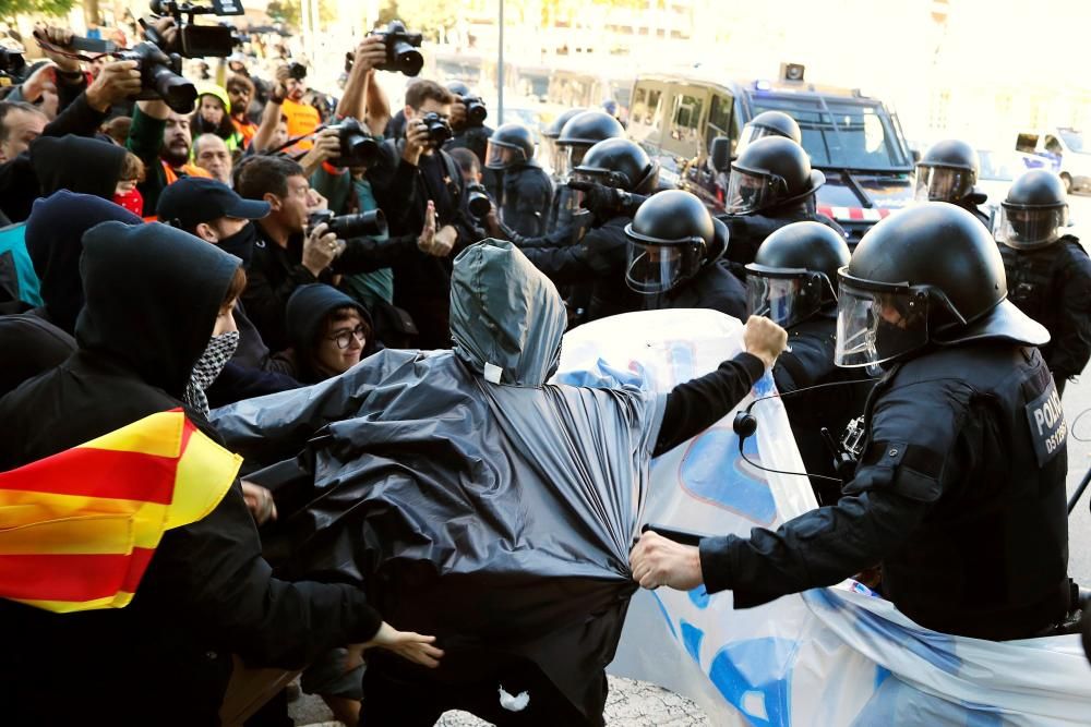 Càrregues policials en la concentració dels CDR