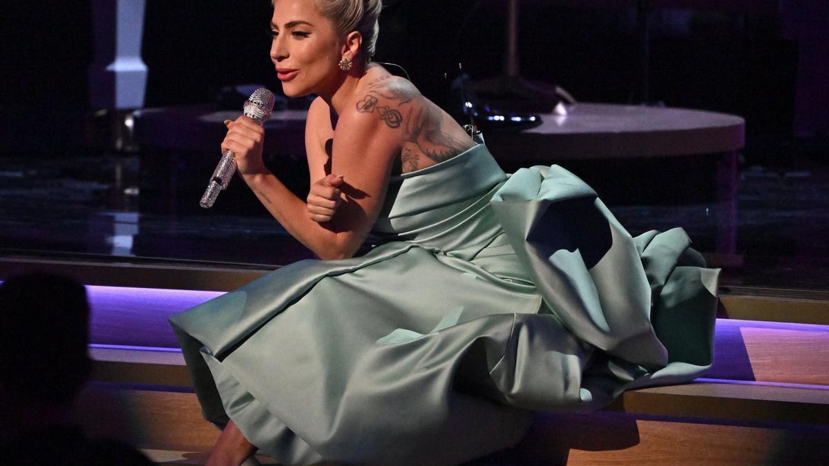 Lady Gaga en la gala de los Grammys de 2022