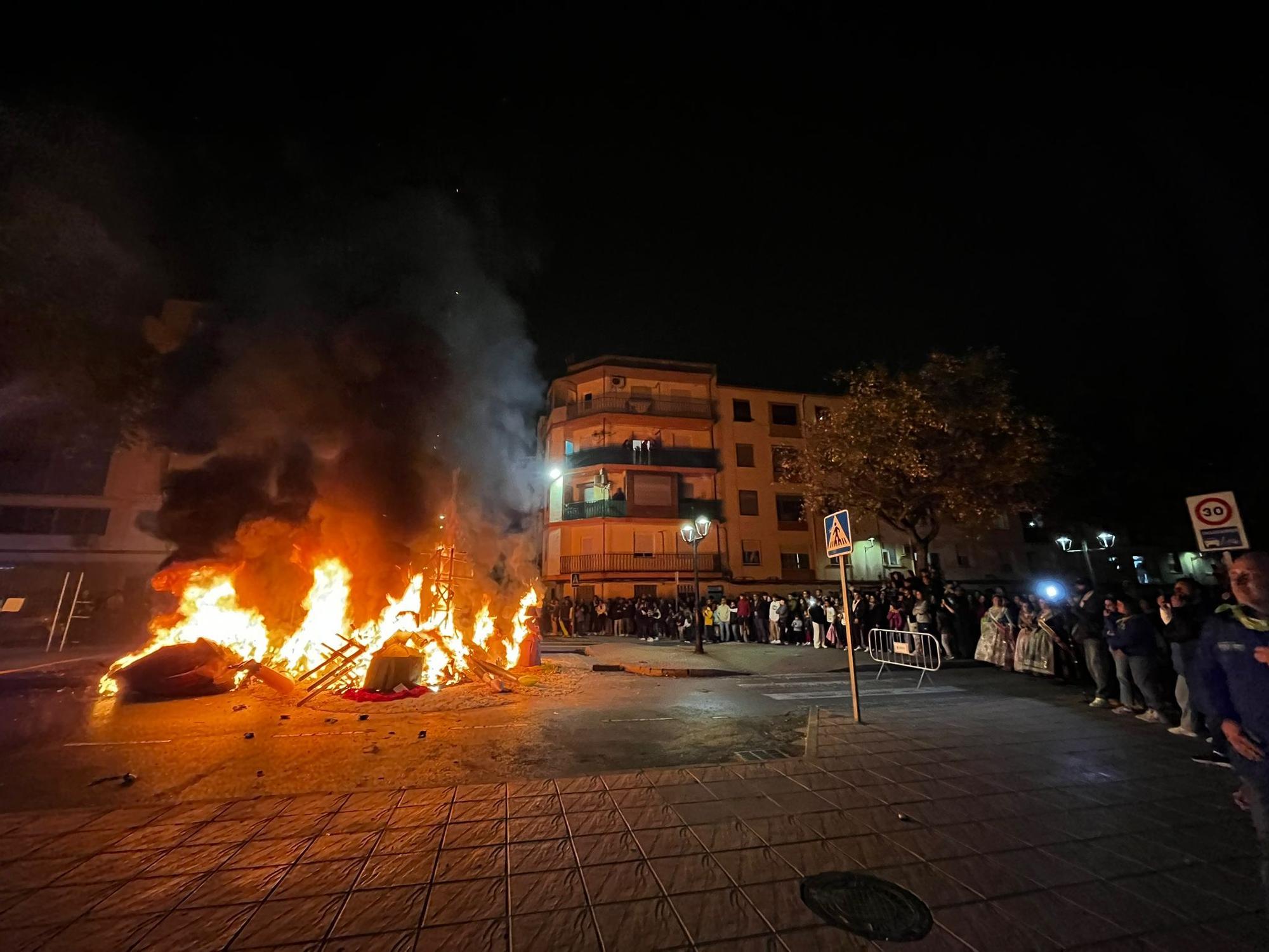 Galería I Fallas en la Vall d'Uixó: Arden los mounumentos para cerrar un intenso ciclo josefino