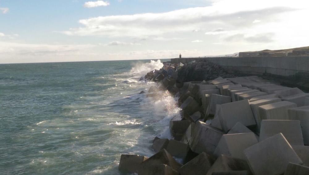 Temporal de viento y oleaje en Asturias