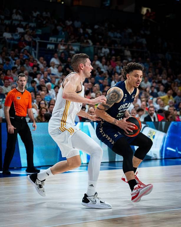 Las imágenes del Real Murcia-UCAM Murcia, primer partido de la final de la ACB