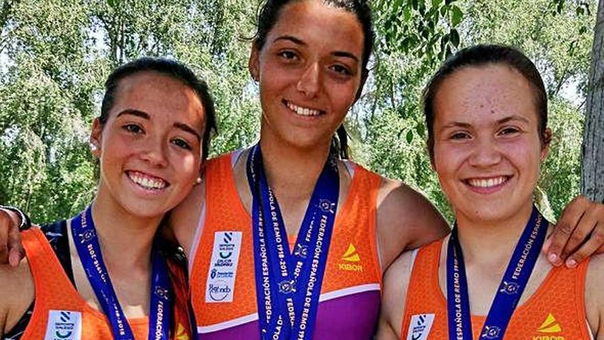 Ángela Vázquez, Iria Jarama y Mónica Castro, en el Campeonato de España del año pasado.