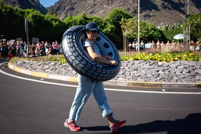 Manifestación por la piscina de Los Silos