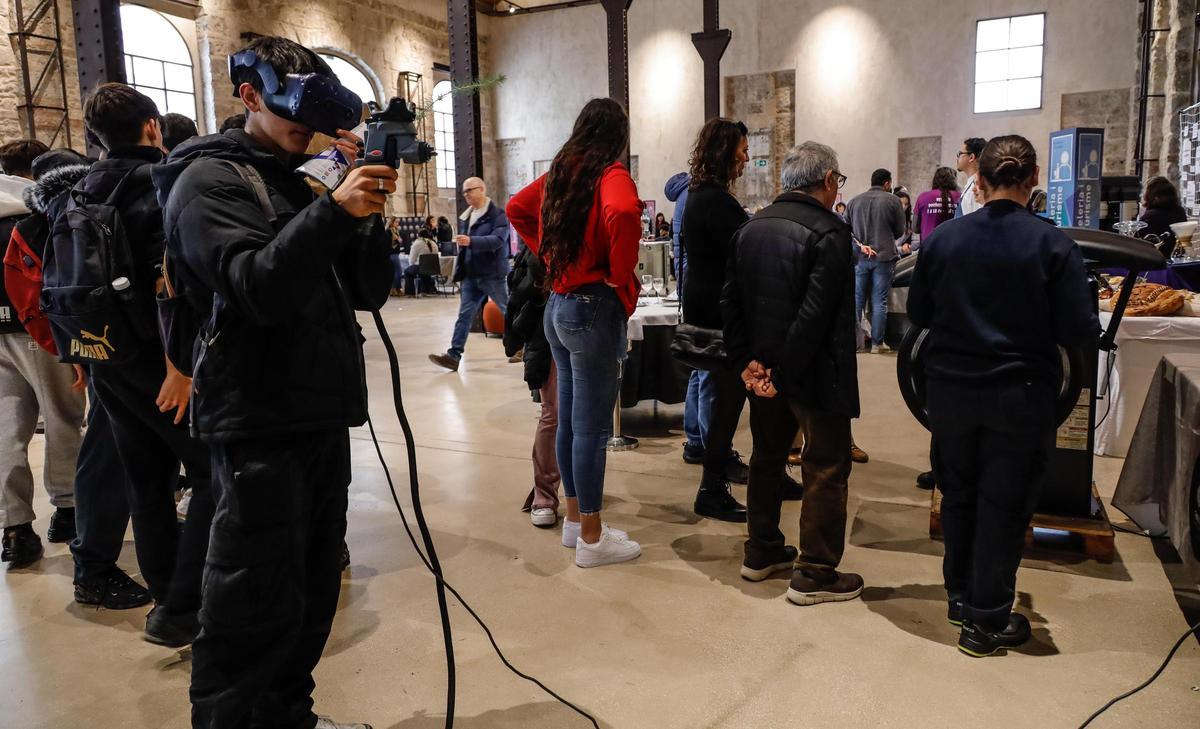 Imágenes de la Fira d'Habilitats FP de L’Alcoià y el Comtat