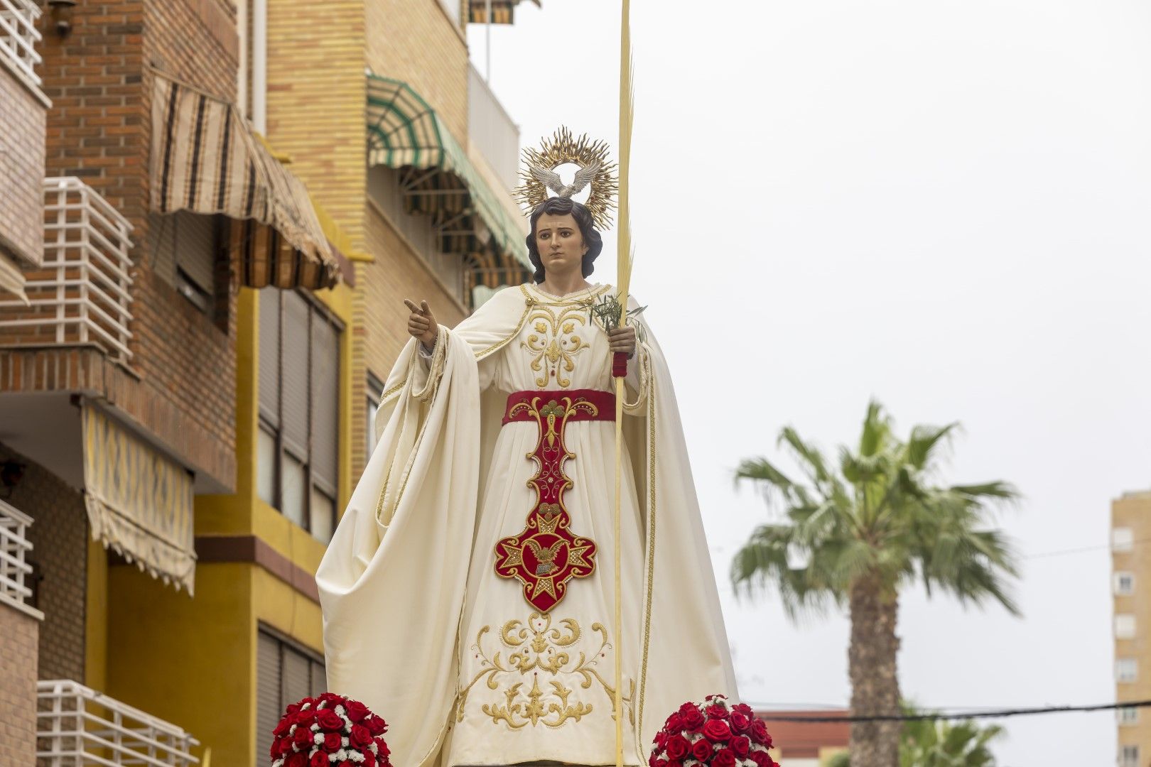 Bendición y procesión de Las Palmas en Torrevieja de Domingo de Ramos en la Semana Santa 2024