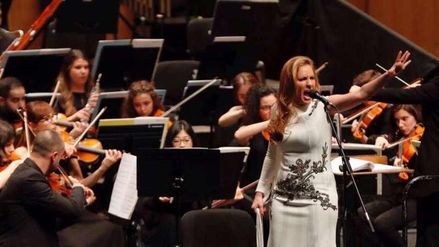 María Toledo y la Orquestra Vigo430. // J. Lores