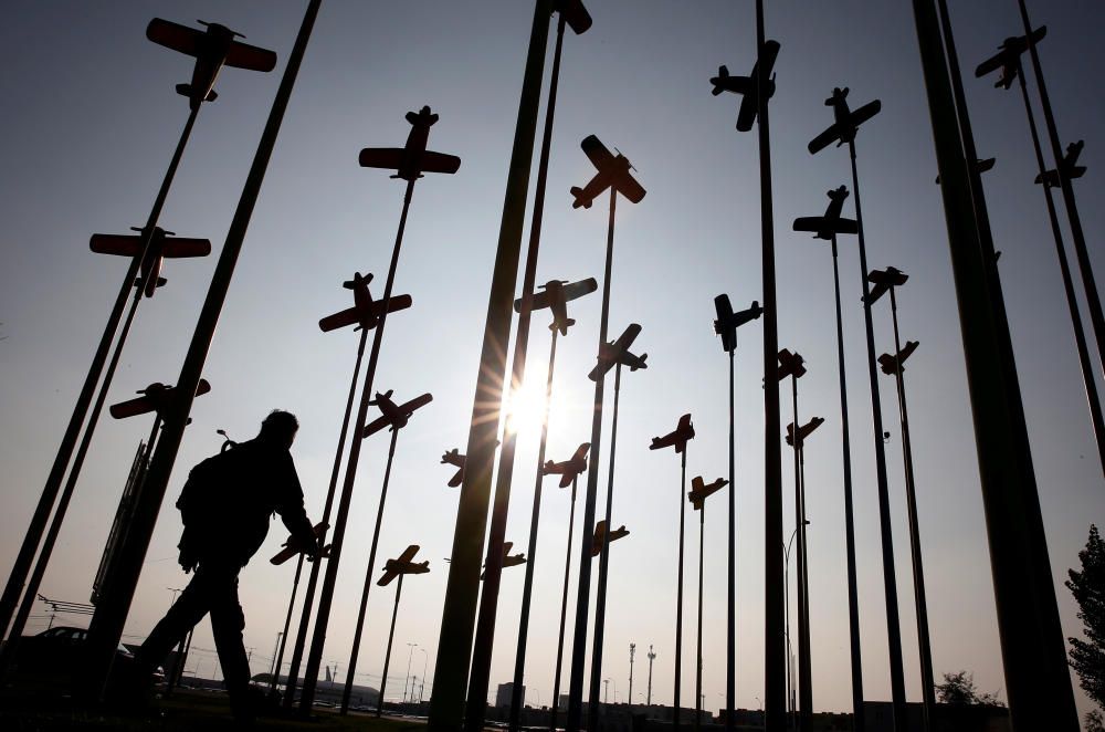 Models of airplanes are displayed at the ...