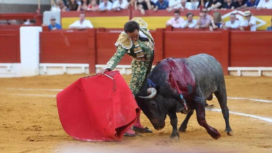 El Club Taurino de Alicante premia al Cid y al novillero Javier Cuartero