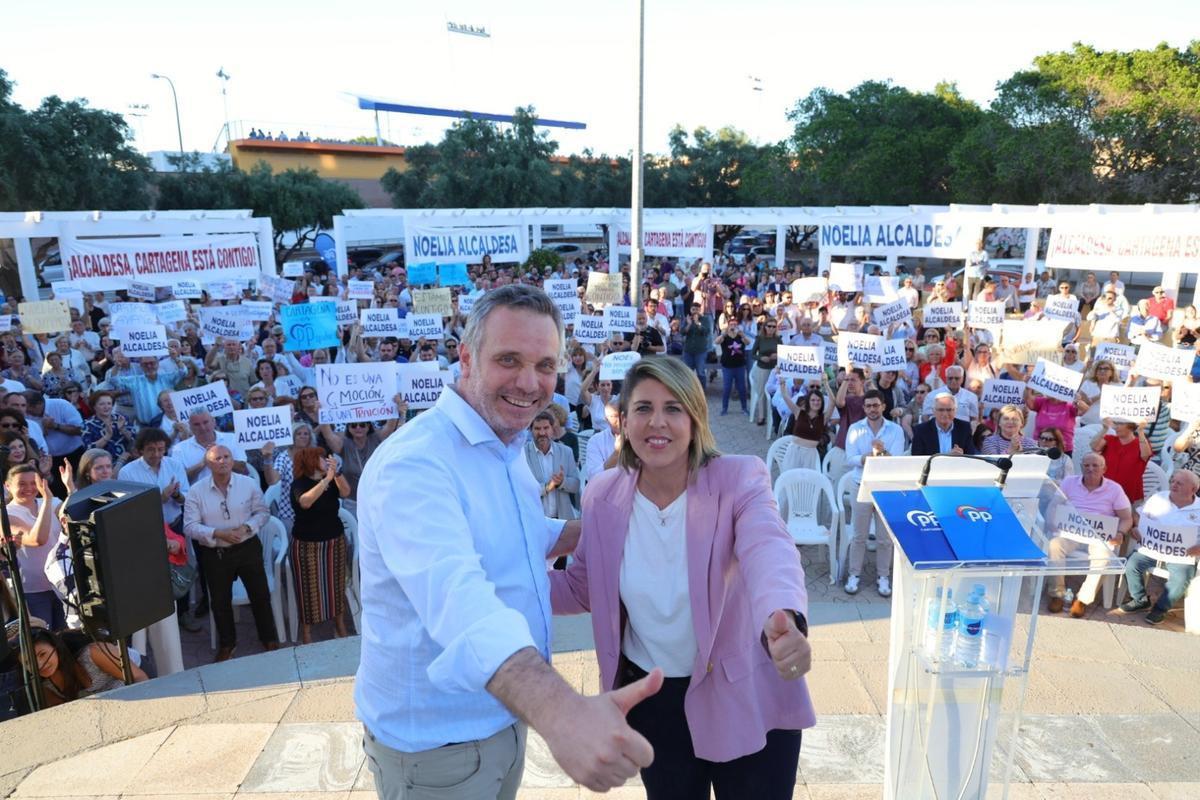 Arroyo, junto al vicesecretario de Organización del PP Regional, Joaquín Segado
