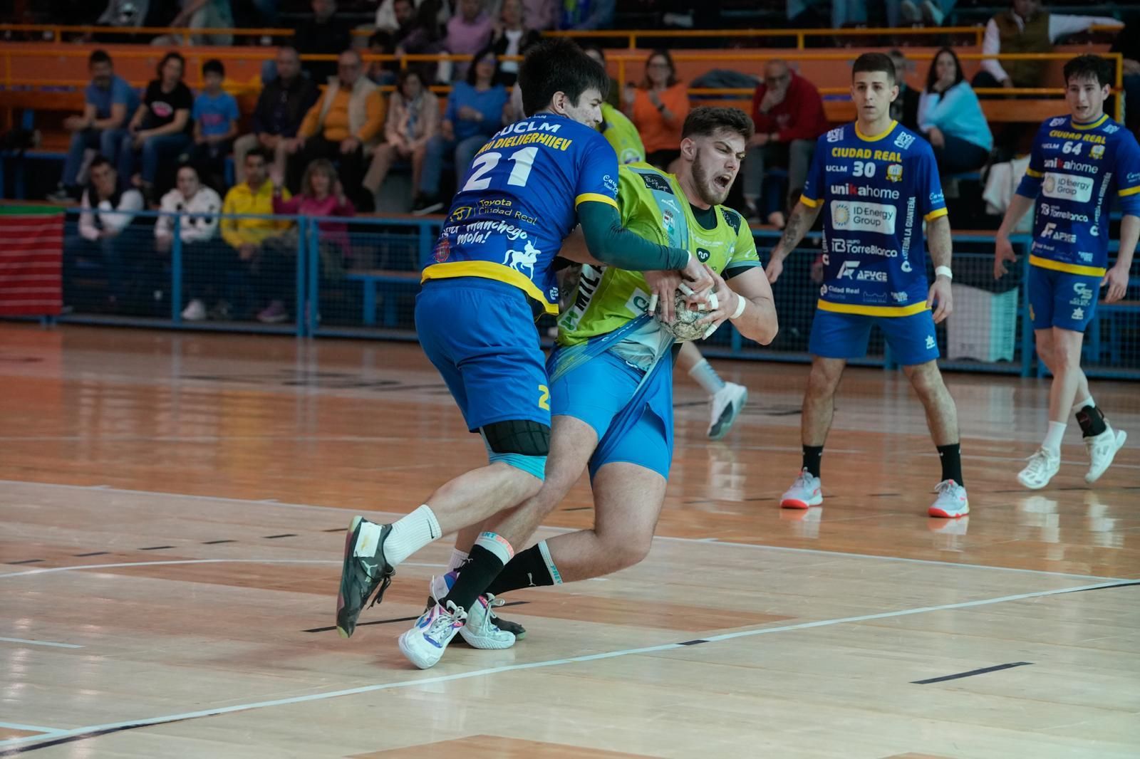 GALERÍA | Las mejores imágenes del Balonmano Zamora - BM Caserío