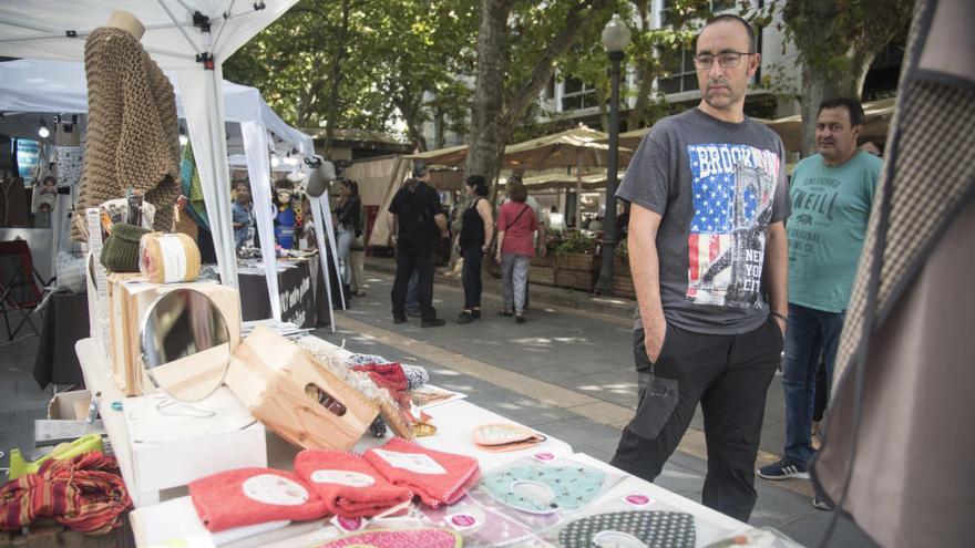 Es dobla el nombre d&#039;expositors de la Fira d&#039;Artistes i Artesans al Passeig de Pere III