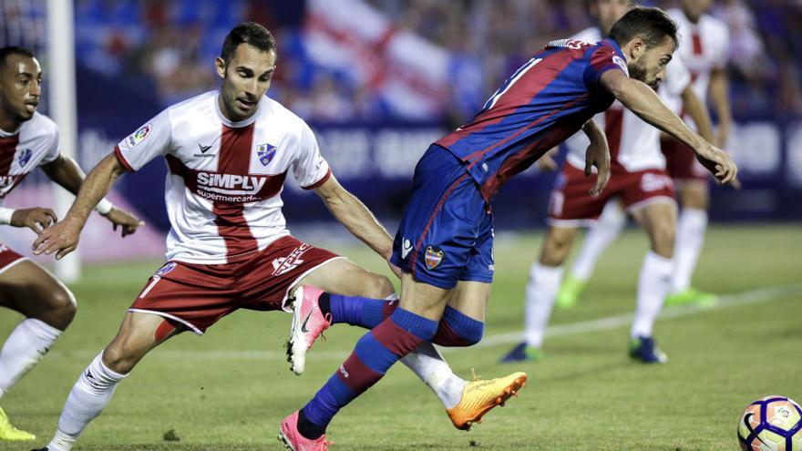 El Huesca se mete en play-off y el UCAM Murcia sella su descenso a Segunda B