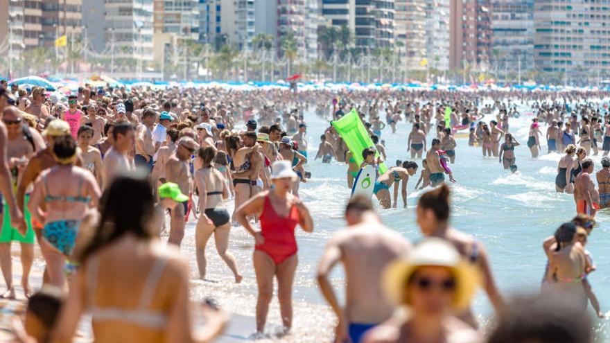 La playa de Levante de Benidorm