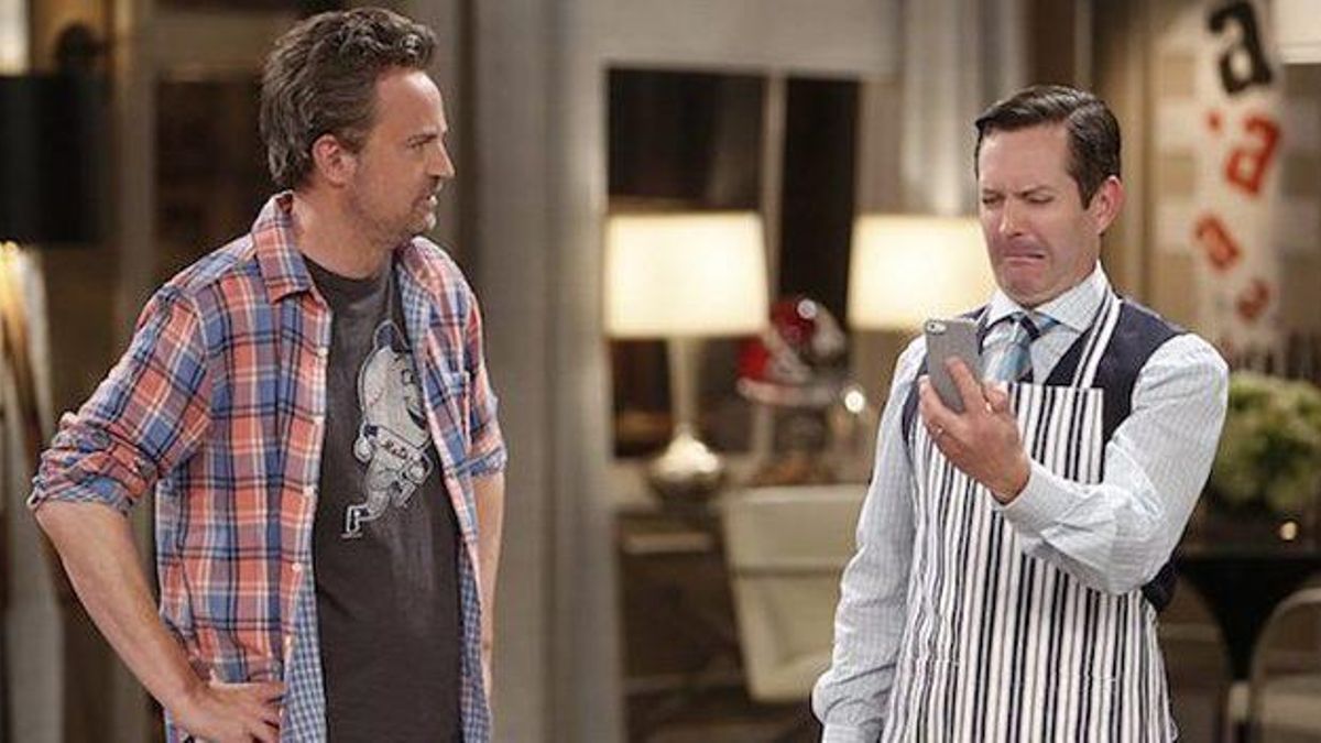 Matthew Perry y Thomas Lennon en 'La extraña pareja'