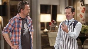 Matthew Perry y Thomas Lennon en La extraña pareja