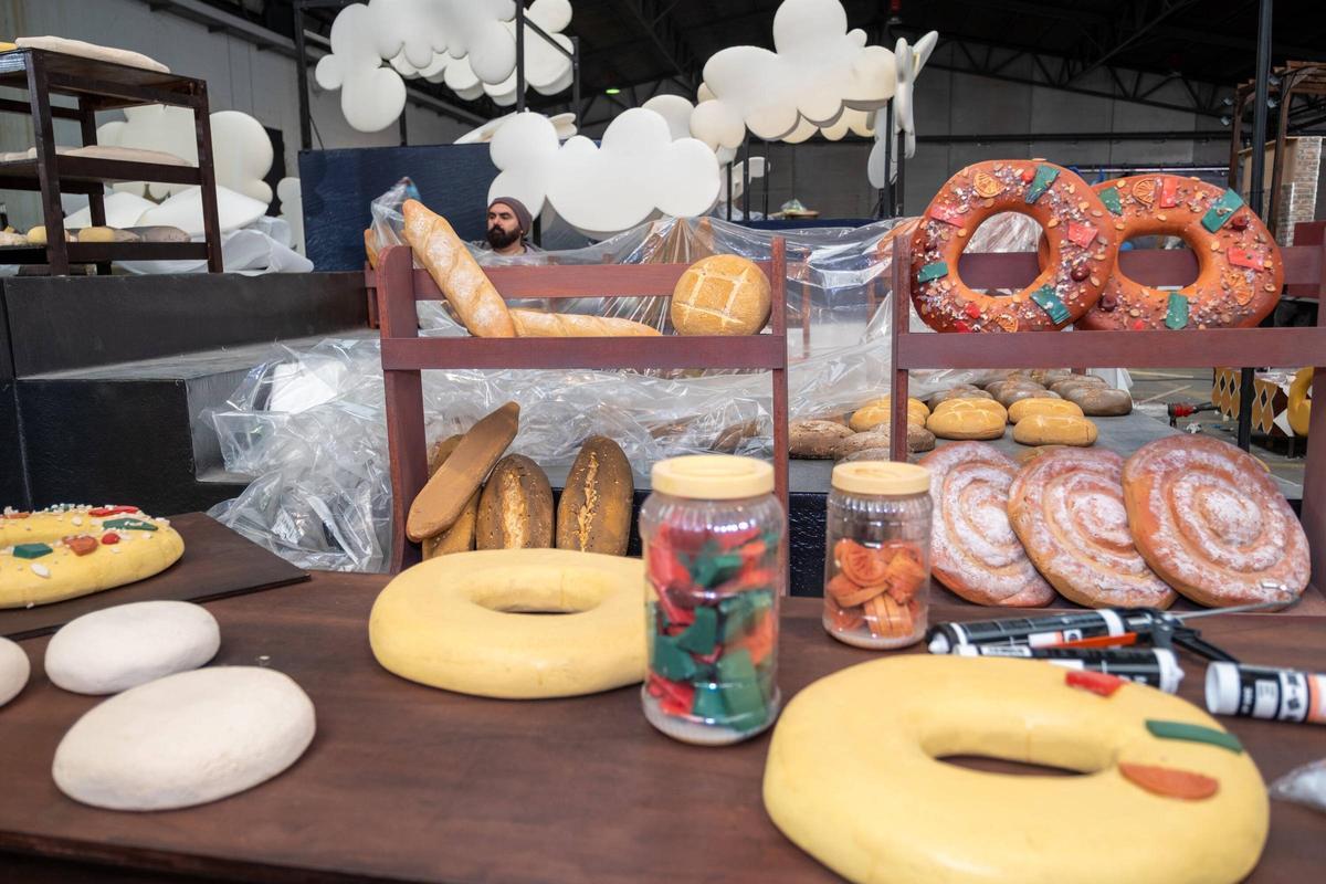 Der Umzug der Heiligen Drei Könige nimmt in der Motorworld Gestalt an