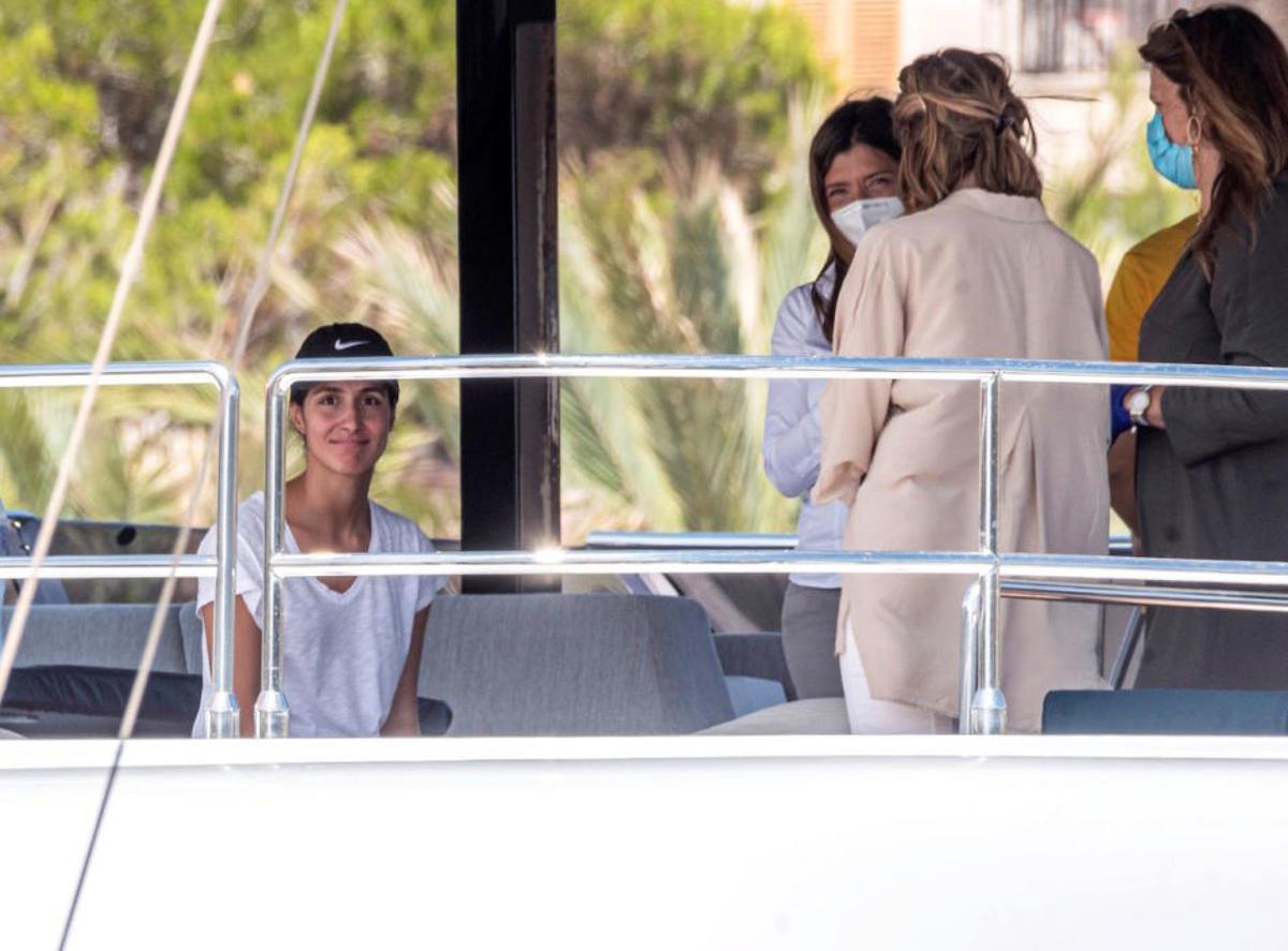 Rafa Nadal y Mery Perelló inspeccionan su nuevo barco