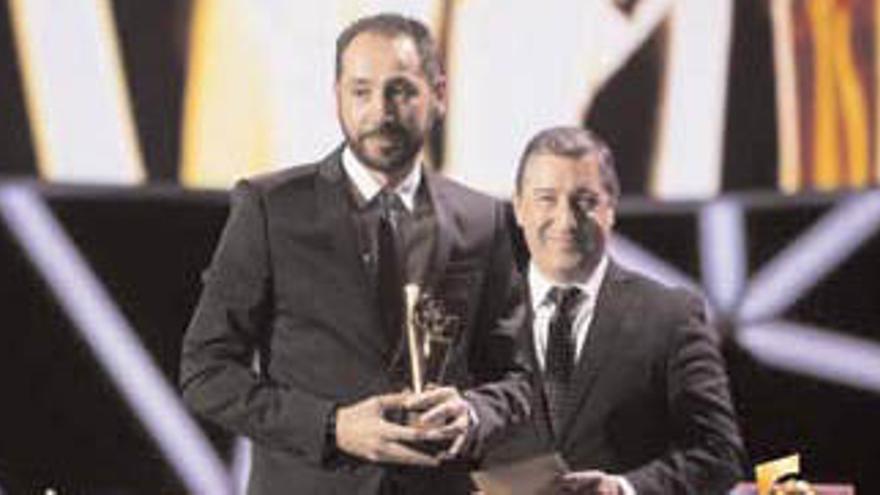 Pablo Machín rep el  premi al millor entrenador de la Lliga Adelante