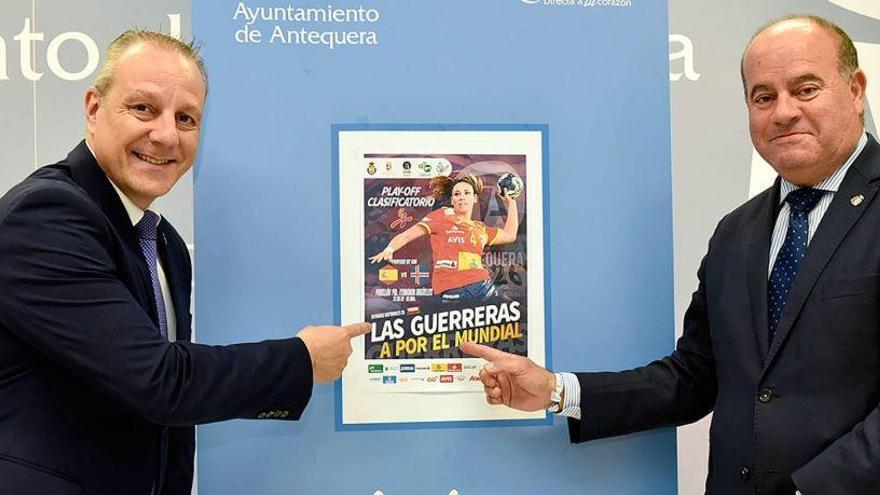 Manolo Barón, y del presidente de la Real Federación Española de Balonmano, Francisco Blázquez.