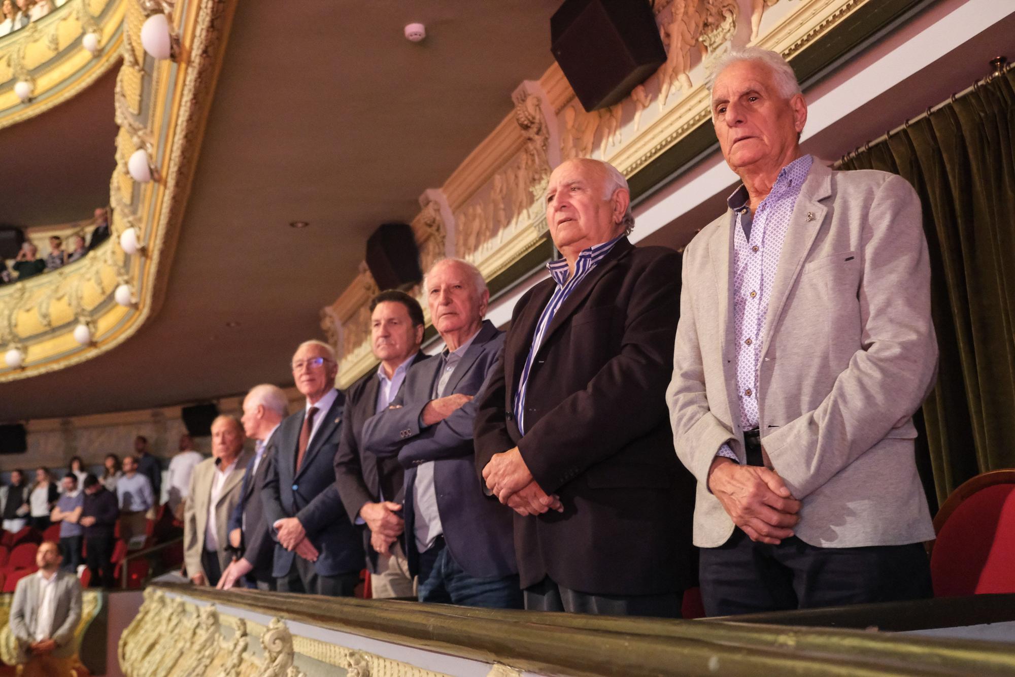 El Elche C.F recibe la Medalla de Oro de la Ciudad