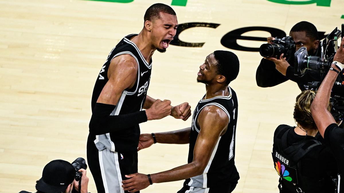 Victor Wembanyama celebra el pase a la gran final de la NBA, que puede darle el primer anillo de campeón