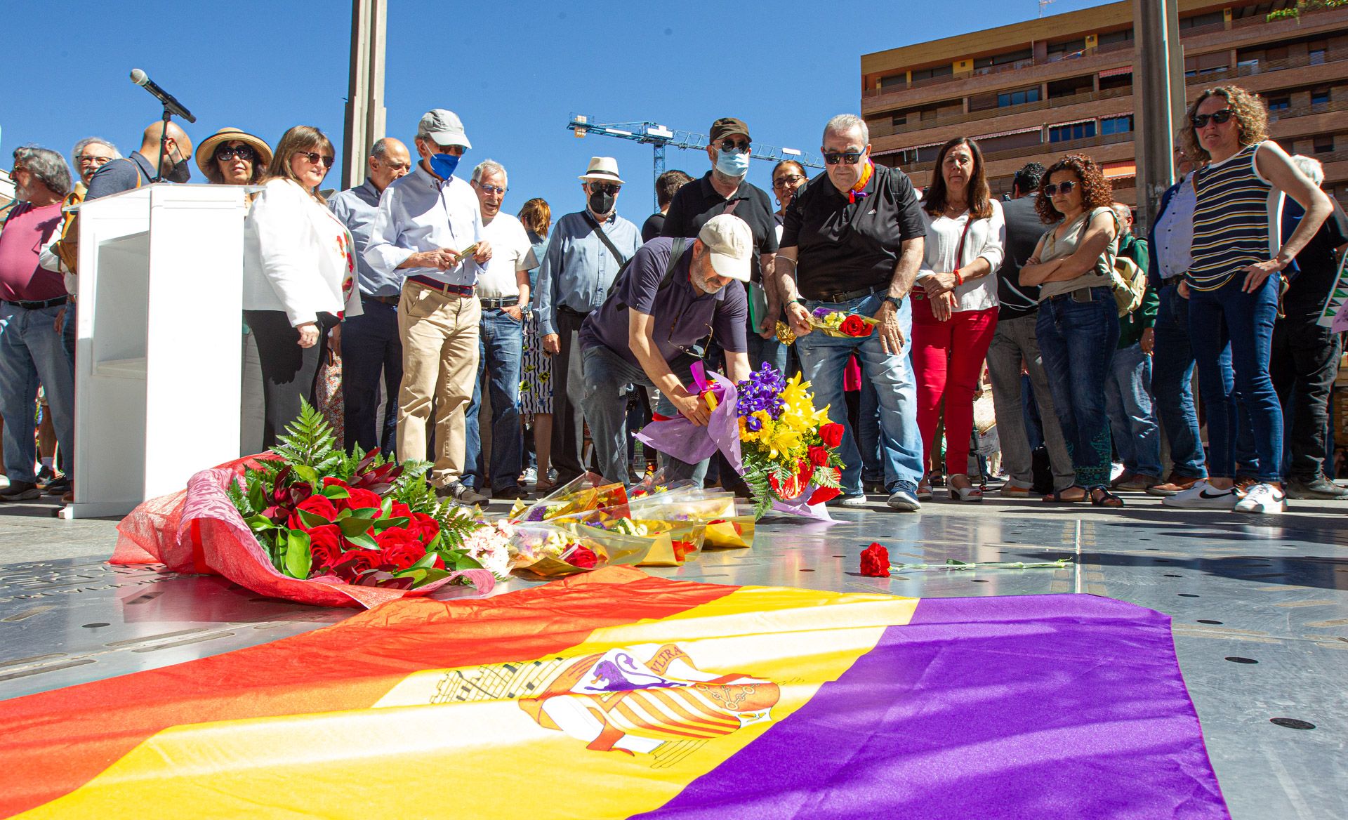 Homenaje en el 84 aniversario del bombardeo al Mercado Central de Alicante