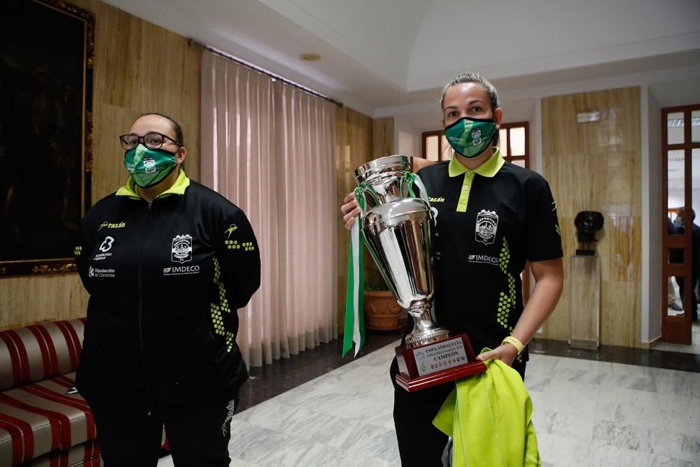 Recepciones a las campeonas del Cajasur Futsal femenino