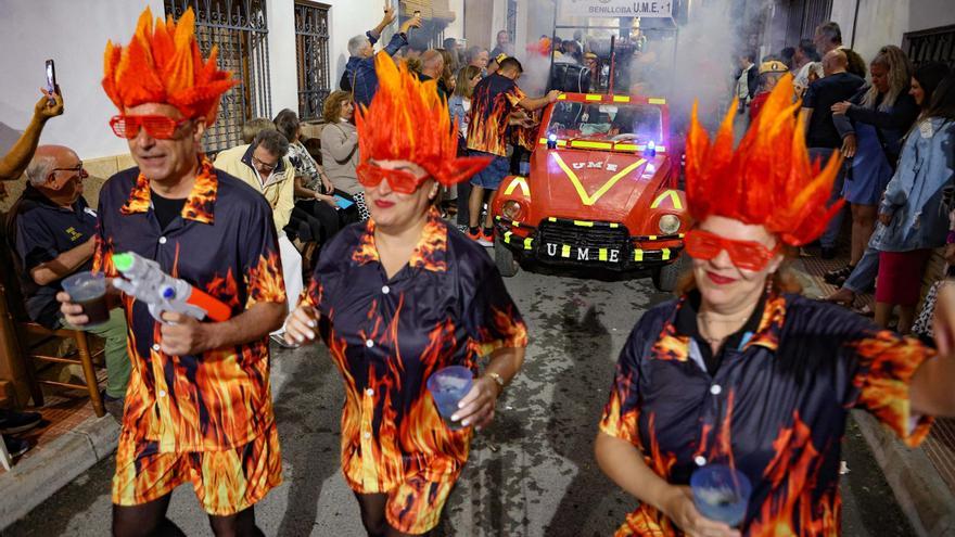 Benilloba vive su gran noche de sátira