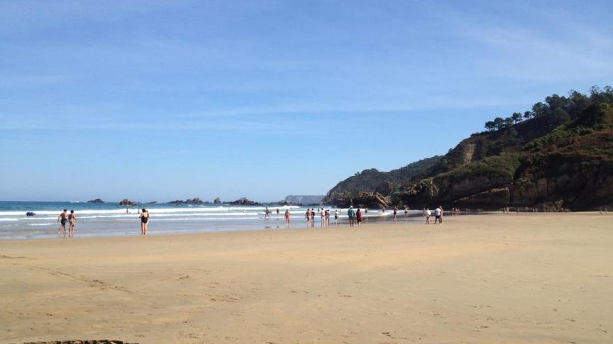 Vuelve el verano a Asturias en el primer fin de semana del otoño