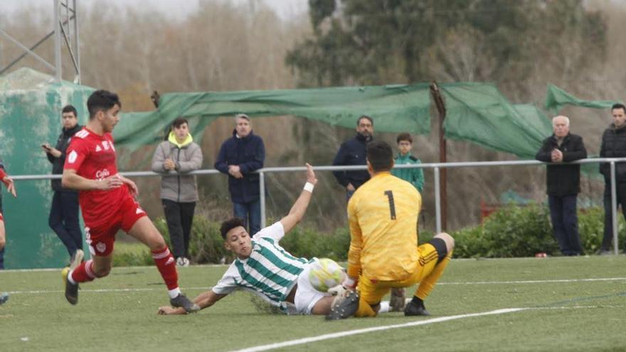 Un Córdoba B crecido suma un punto ante el Utrera