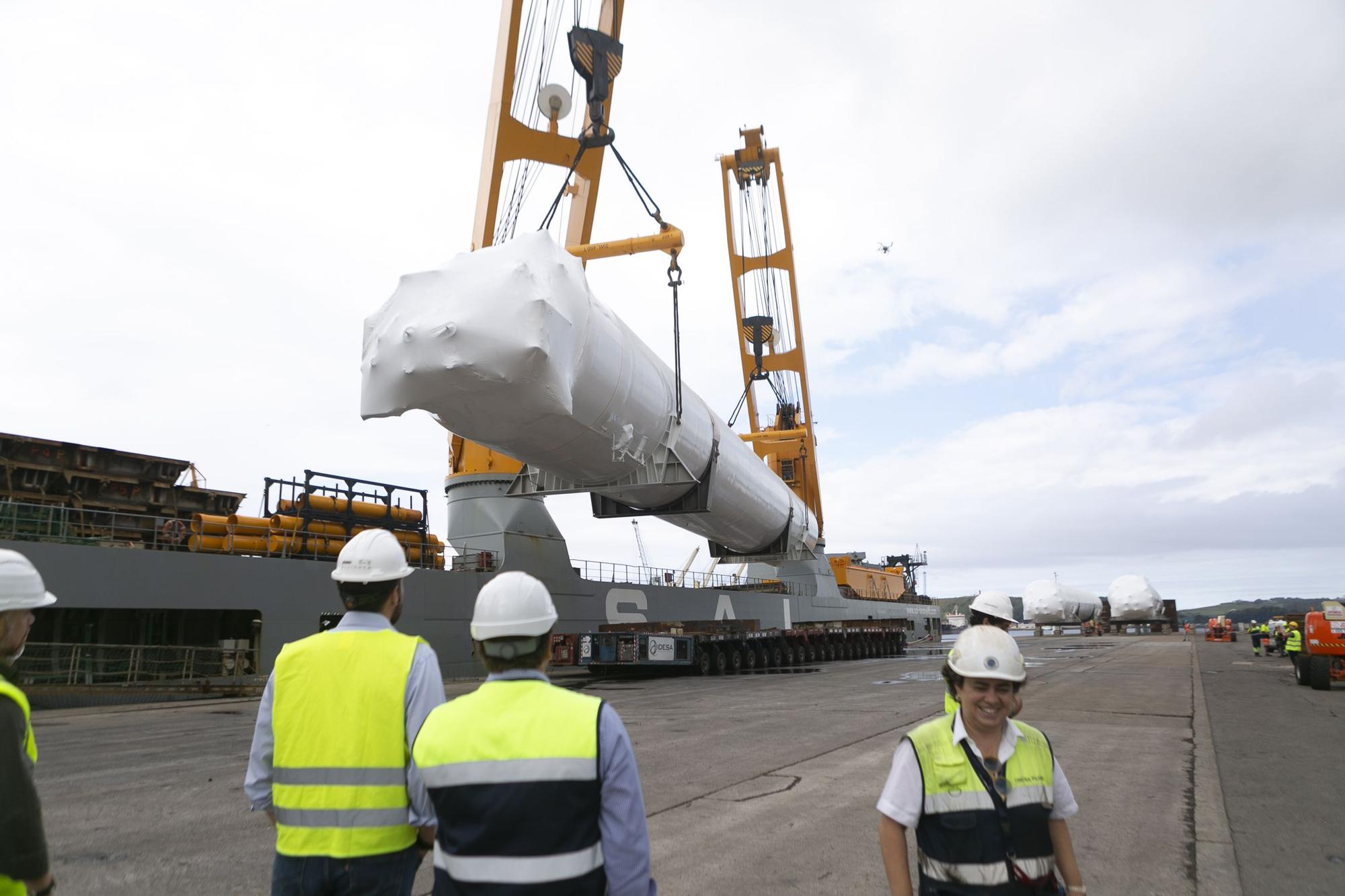 EN IMÁGENES: Idesa expide cuatro tanques para la mayor terminal española de gas para buques, en Algeciras