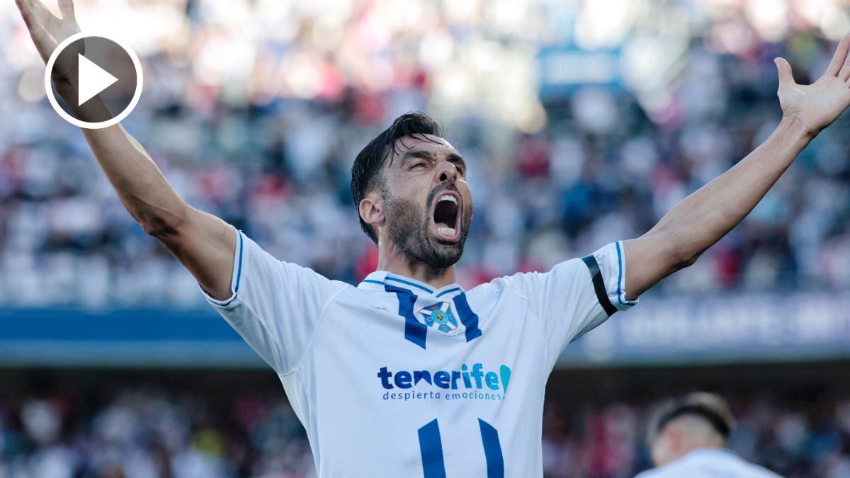 Enric Gallego celebra su primer tanto frente a la UD Las Palmas