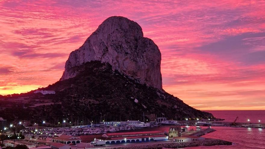 El impacto de la piscifactoría o los microplásticos: Calp radiografía las amenazas que sufre el mar