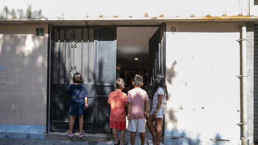 Os Mossos detêm a mãe do bebé encontrado morto após ter sido abandonado em Barcelona