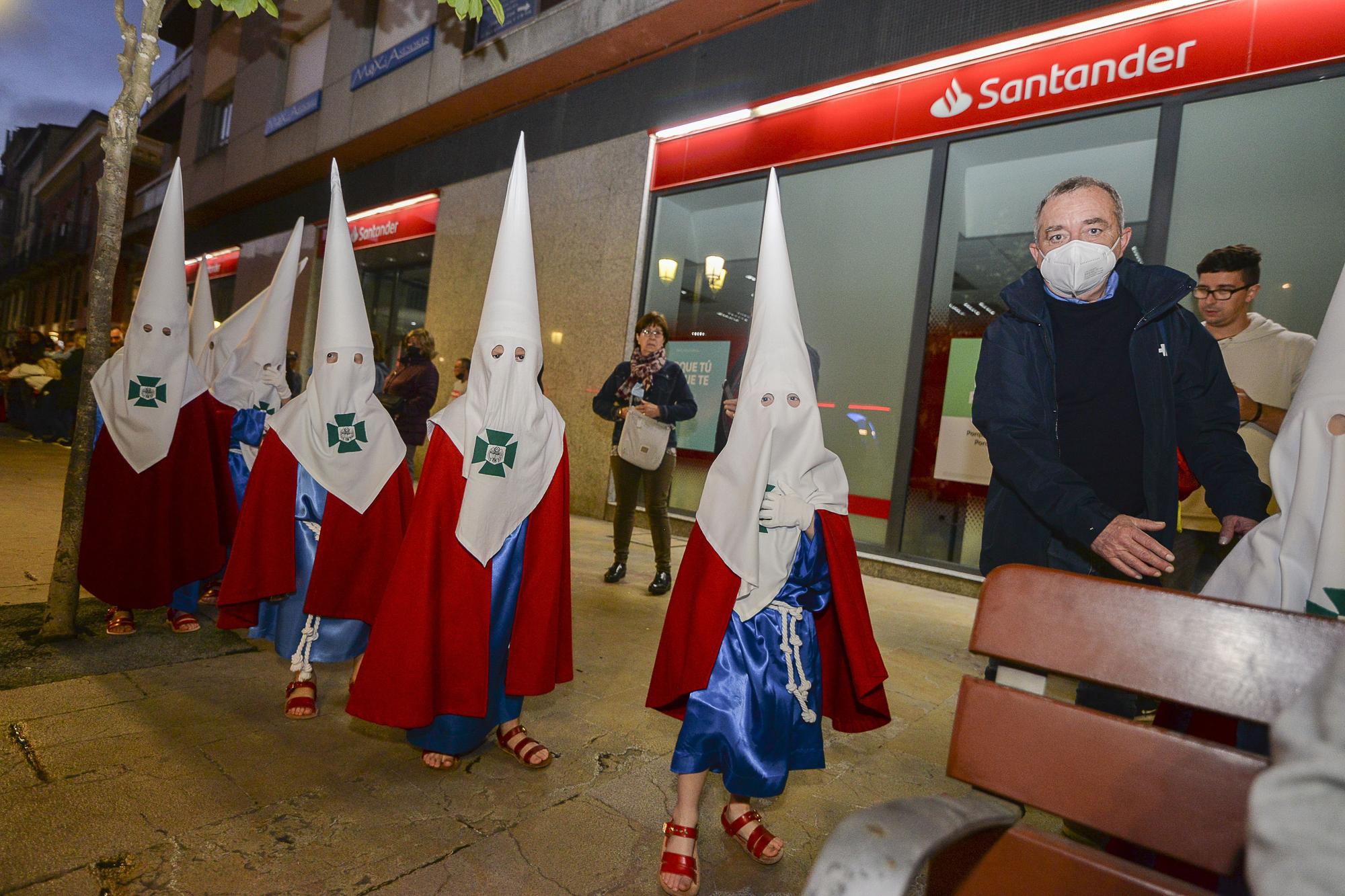 EN IMÁGENES: Los sanjuaninos protagonizan la procesión de la Tercera Palabra en Avilés