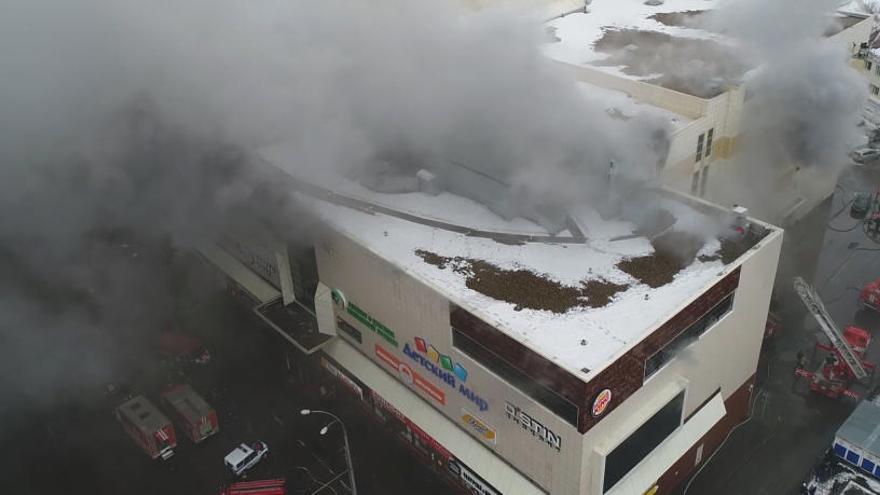 El fuego ha tardado horas en ser sofocado.