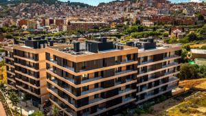 Un centenar de pisos de disseny estrenen el ‘boom’ del barri més petit de Barcelona