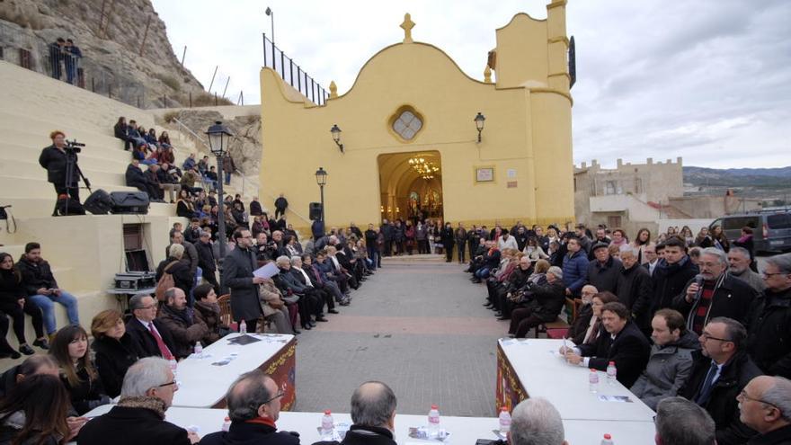 Sax celebra su tradicional Cabildo mientras espera que se declare BIC