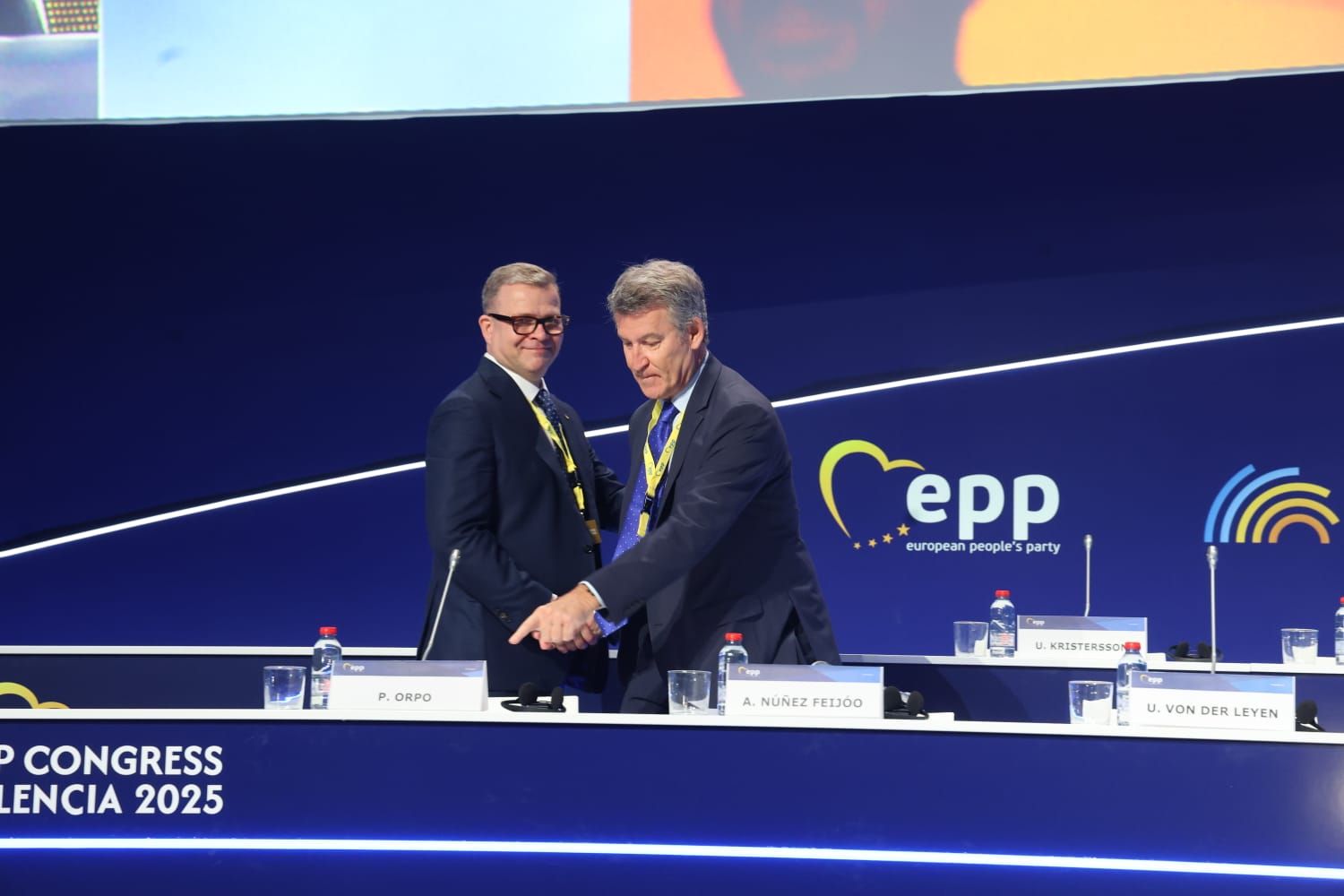 Todas las fotos de la segunda jornada del congreso del PP europeo en València