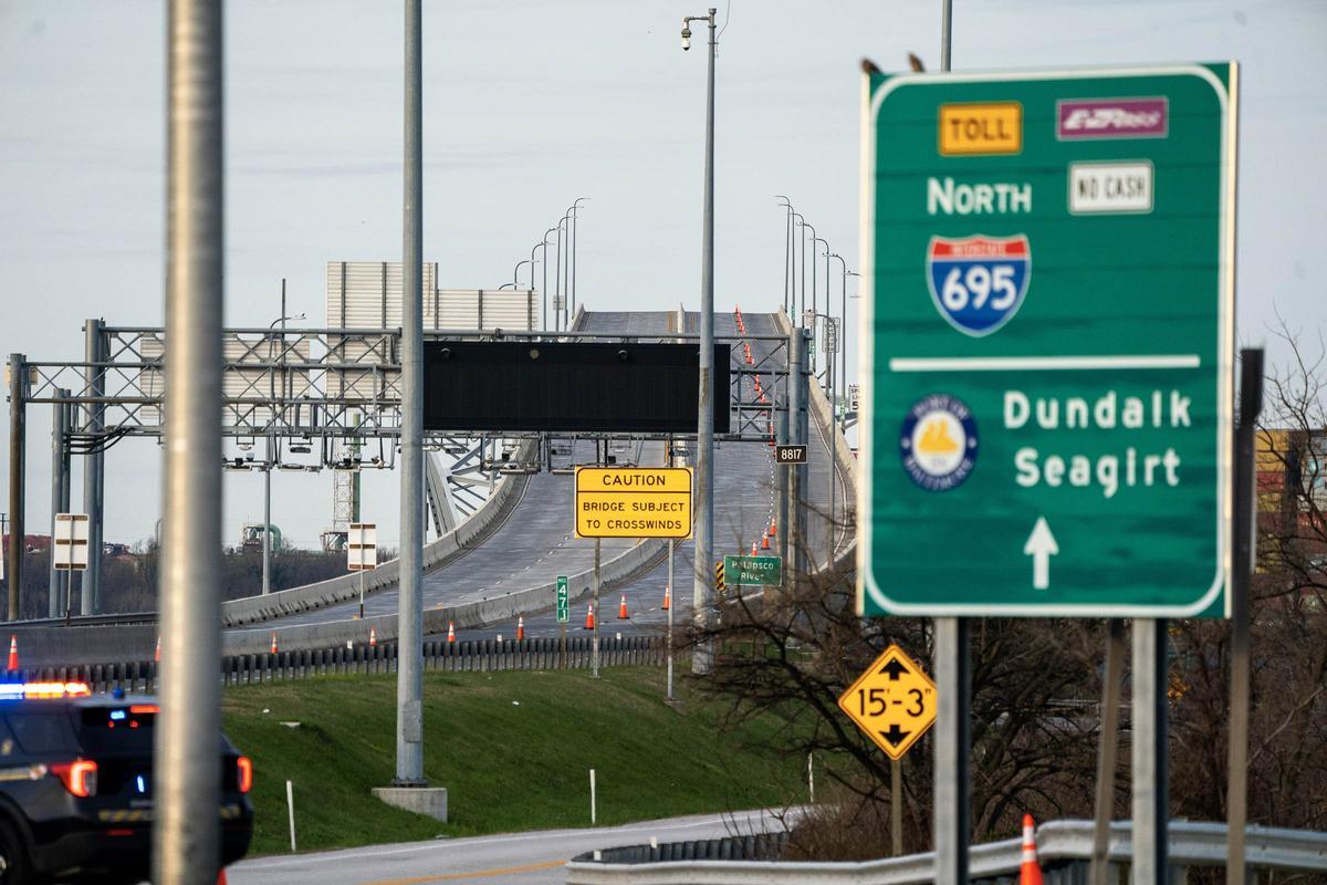 Un barco carguero  impacta contra el puente Francis Scott Key en Baltimore