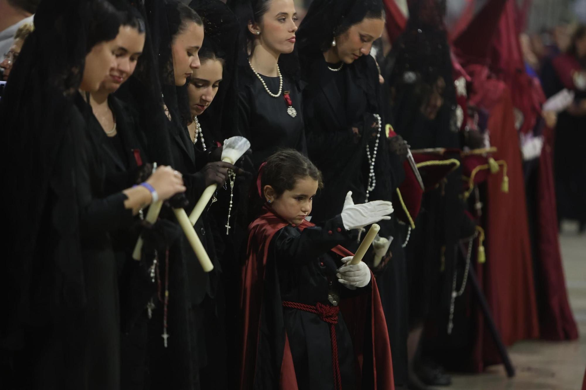 La Cofradía de Nuestra Señora de la Piedad y Caridad y Cristo de la Paz celebra su 75 aniversario en la Semana Santa de Alicante