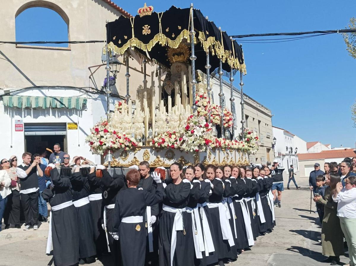 Peñarroya Pueblonuevo. Padre Jesús Nazareno, Stmo. Cristo de la Expiración y Ntra. Sra. de los Dolores. Peñarroya Pueblonuevo. Padre Jesús Nazareno, Stmo. Cristo de la Expiración y Ntra. Sra. de los Dolores.