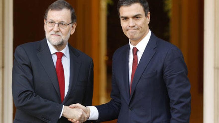 Imagen de archivo de Rajoy y Sánchez.