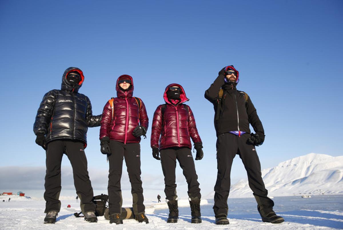 Preparats per veure l’eclipsi a Svalbard, a Noruega.