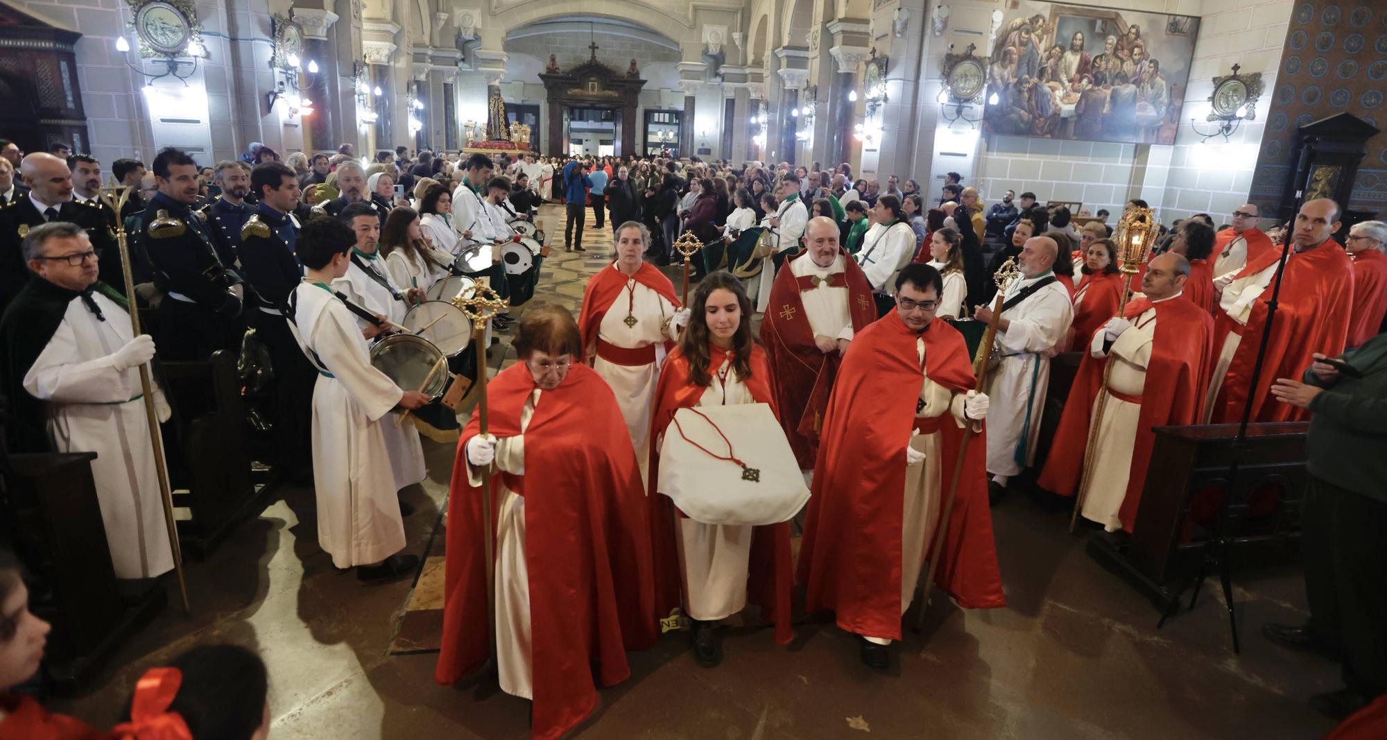 Suspendida la procesión de Jesús Cautivo en Oviedo por el mal tiempo