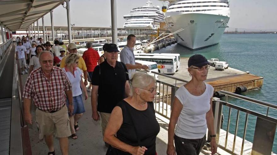 El PP pide que se potencie  la llegada de cruceristas