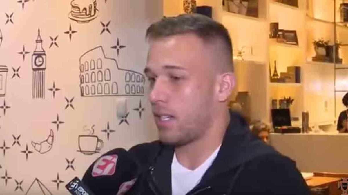 Arthur ya vuela hacia Barcelona