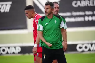 Iván Ania, tras la victoria ante el Tánger: "El partido solo nos sirvió desde el punto de vista físico"